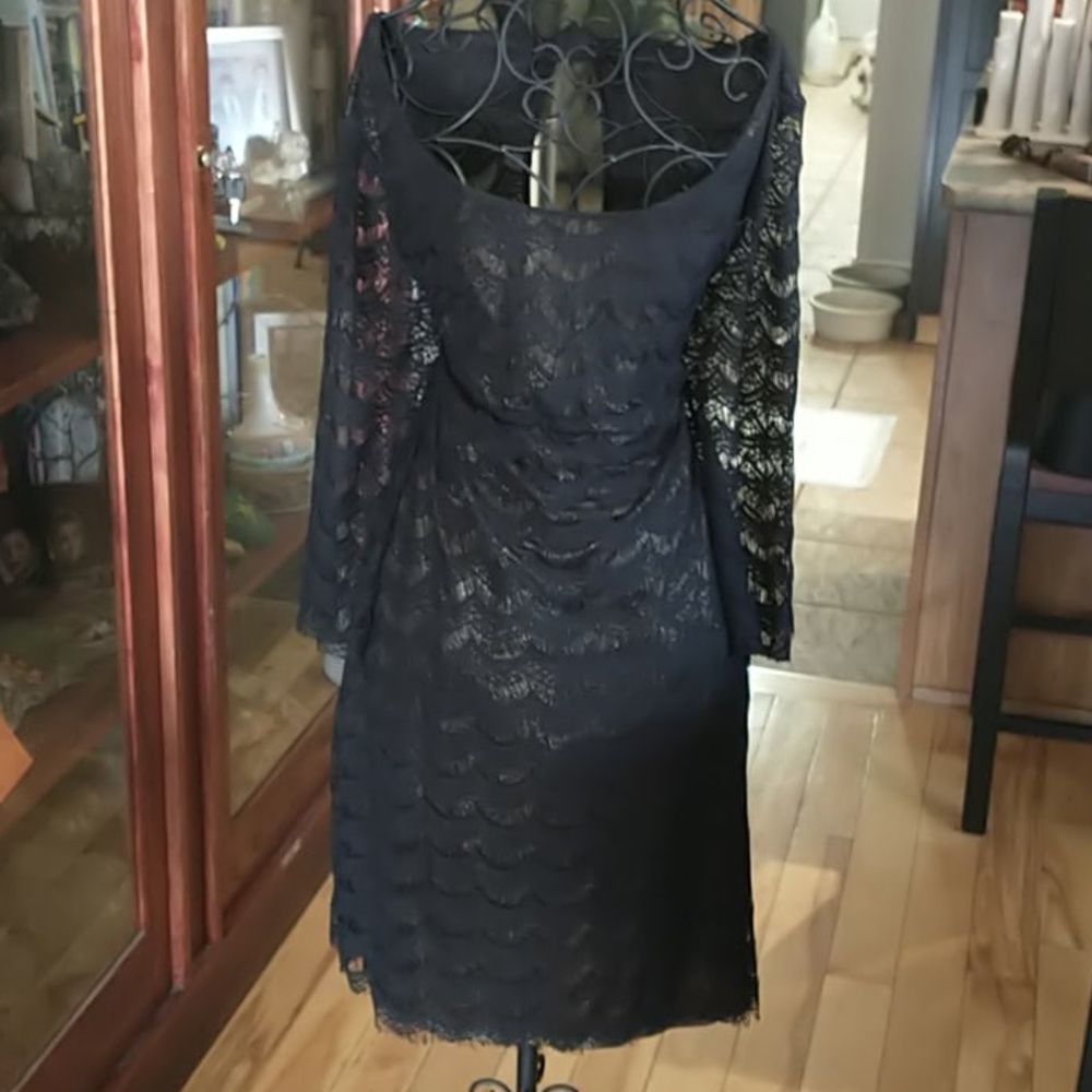 π¨π¦ Gorgeous Evening Dress - Picture 2 of 7